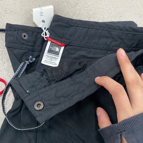 The North Face cargo pants - Picture 2 of 4